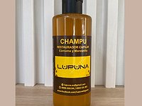 CHAMPÚ CON CÚRCUMA & MANZANILLA